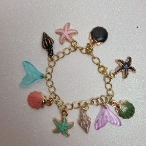Beach charm bracelet